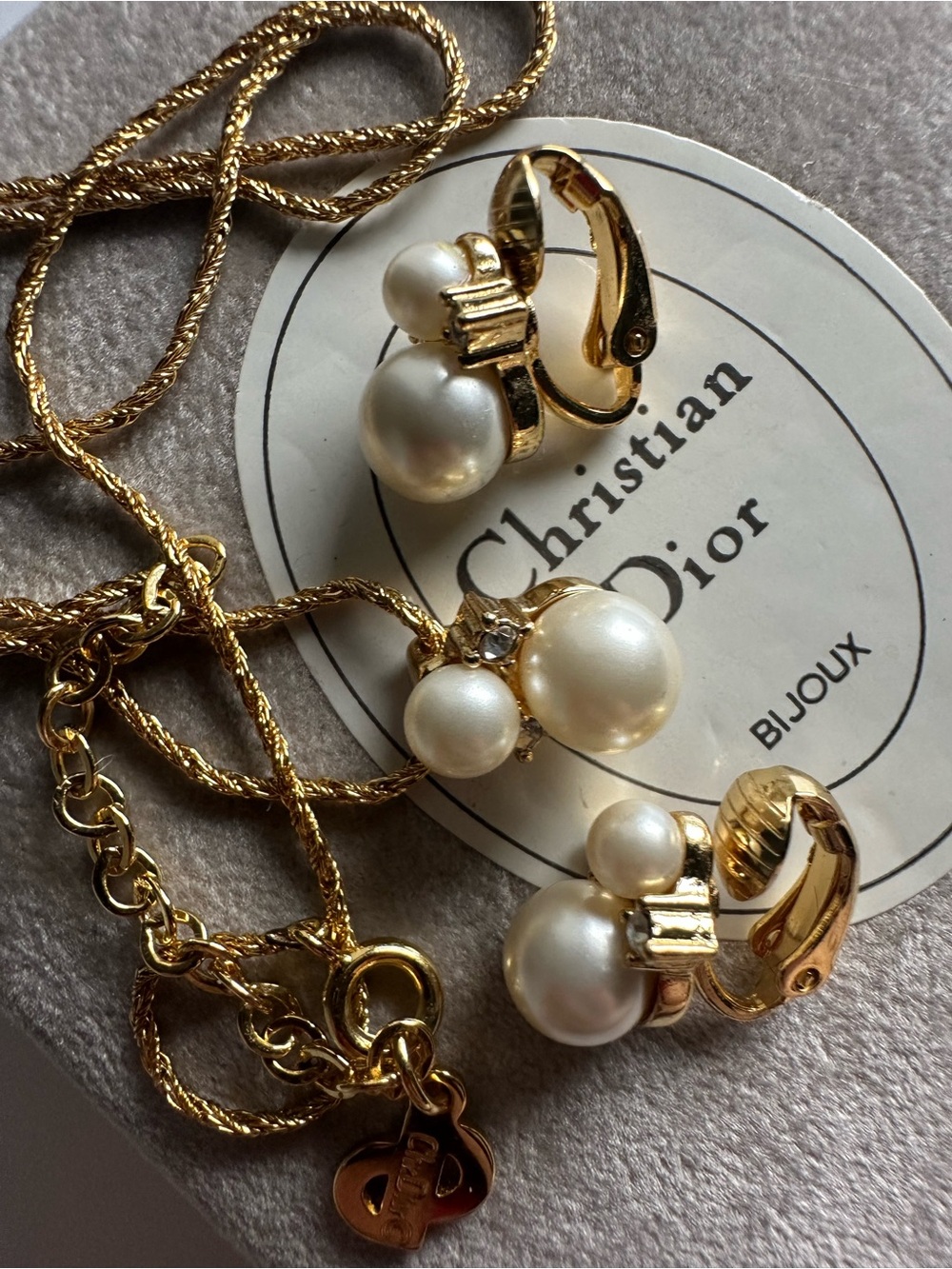 Vintage Christian Dior Faux Pearl Rhinestone Necklace & Clip-On Earrings Set - Picture 4 of 16